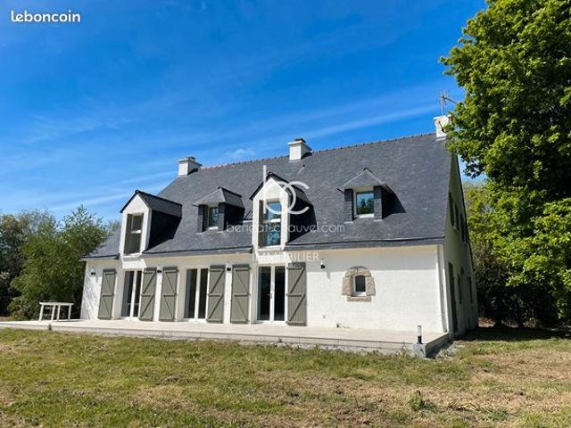 Maison 7 pièces 244 m²