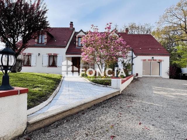 Maison 7 pièces 245 m²