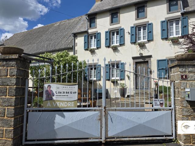 Maison 7 pièces 245 m²