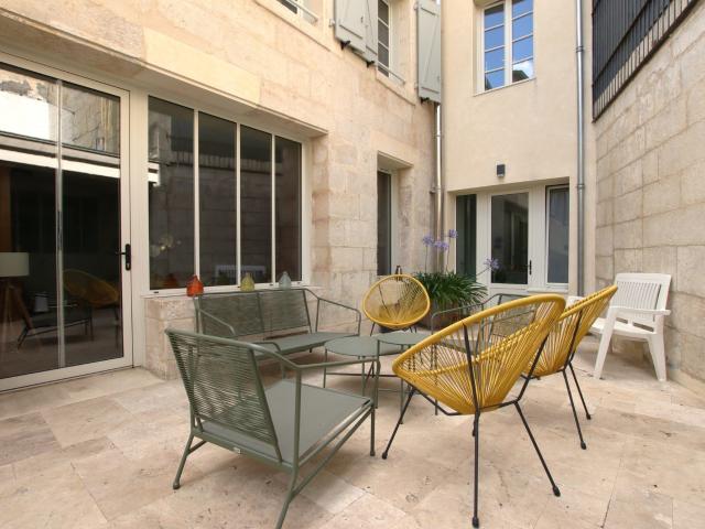 Maison 7 pièces 245 m²