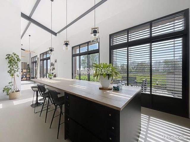 Propriété 7 pièces 245 m²