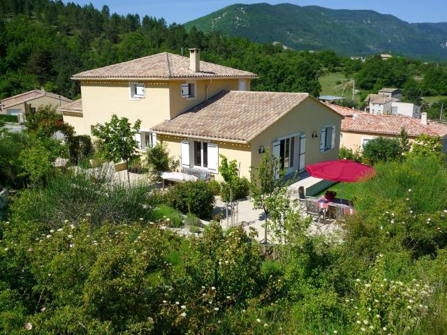 Maison 7 pièces 245 m²
