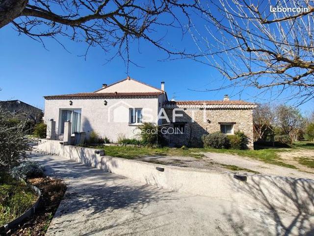 Maison 7 pièces 245 m²