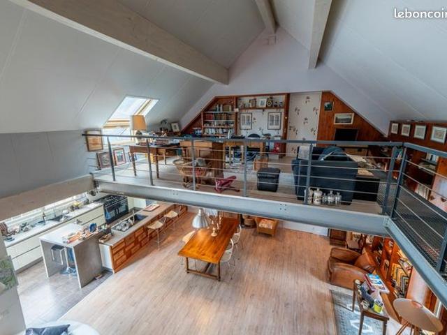 Maison 7 pièces 246 m²
