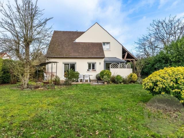 Maison 7 pièces 246 m²