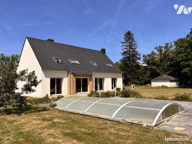 Maison 7 pièces 246 m²