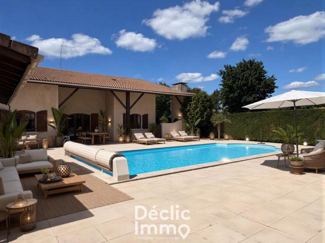 Maison 7 pièces 246 m²