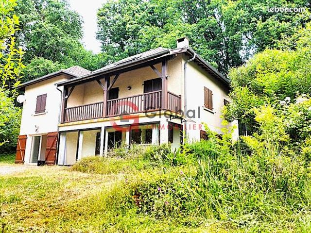 Maison 7 pièces 247 m²