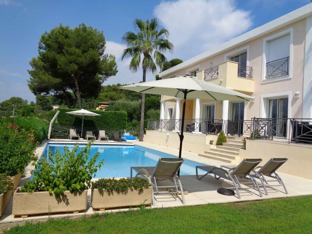 Maison 7 pièces 247 m²