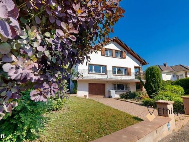 Maison 7 pièces 247 m²