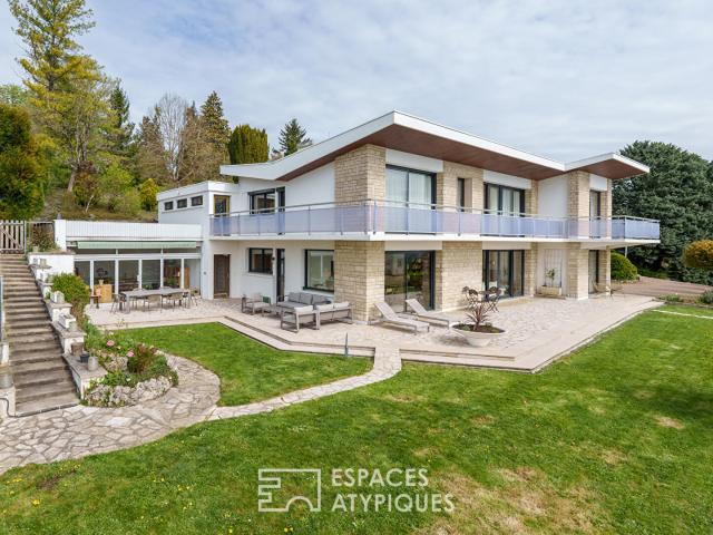 Maison 7 pièces 247 m²