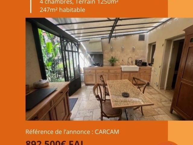 Maison 7 pièces 247 m²