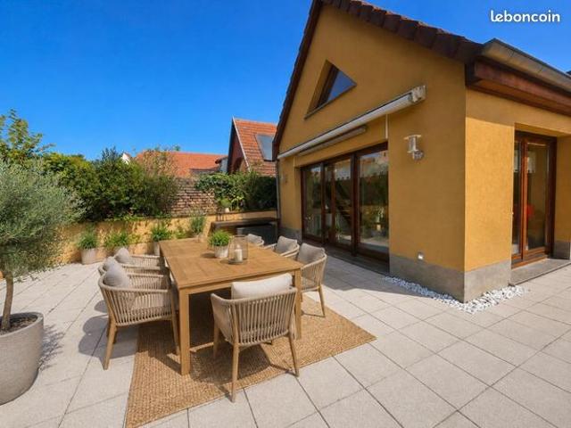 Maison 7 pièces 247 m²