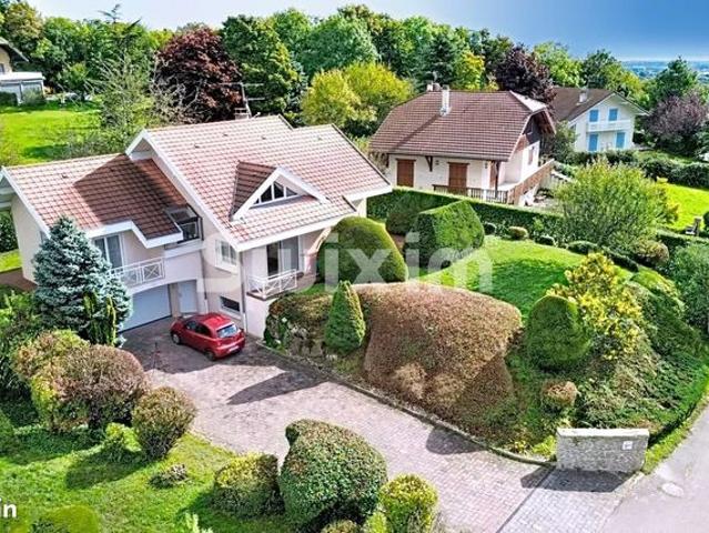 Maison 7 pièces 247 m²