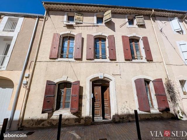Maison 7 pièces 248 m²