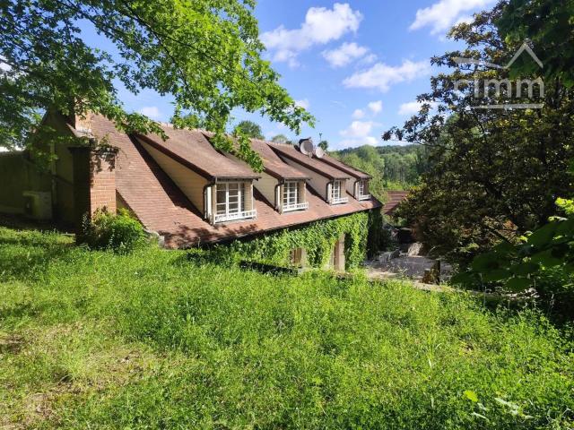 Maison 7 pièces 248 m²