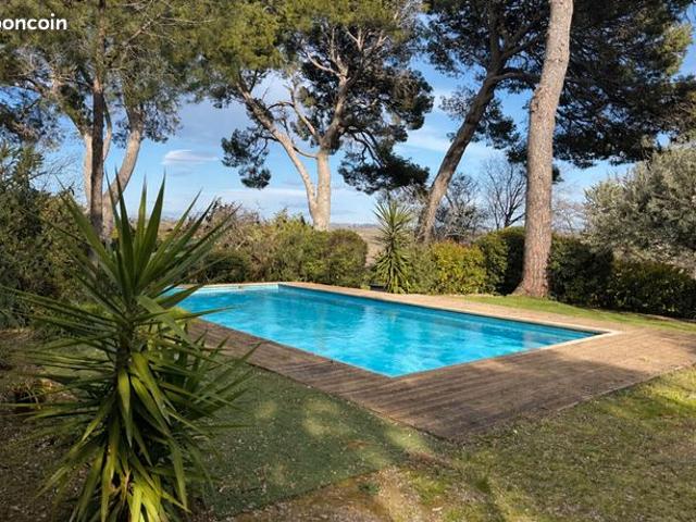 Maison 7 pièces 248 m²