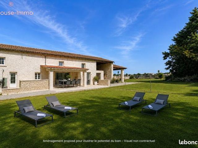 Maison 7 pièces 248 m²