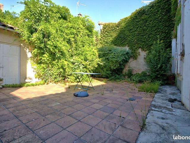 Maison 7 pièces 249 m²
