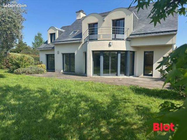Maison 7 pièces 249 m²