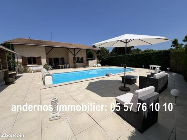 Maison 7 pièces 249 m²