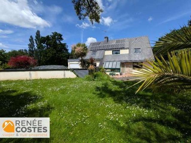 Maison 7 pièces 240 m²