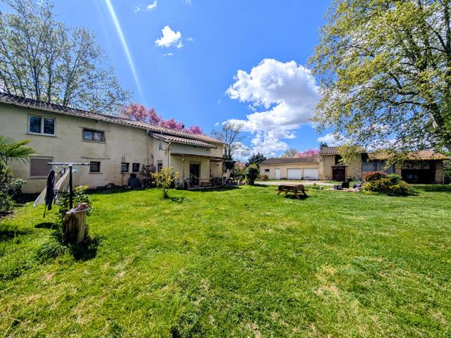 Maison 7 pièces 225 m²