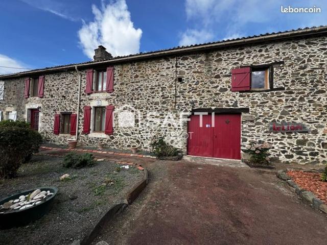 Maison 7 pièces 240 m²