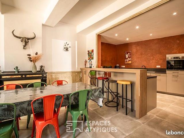 Maison 7 pièces 240 m²