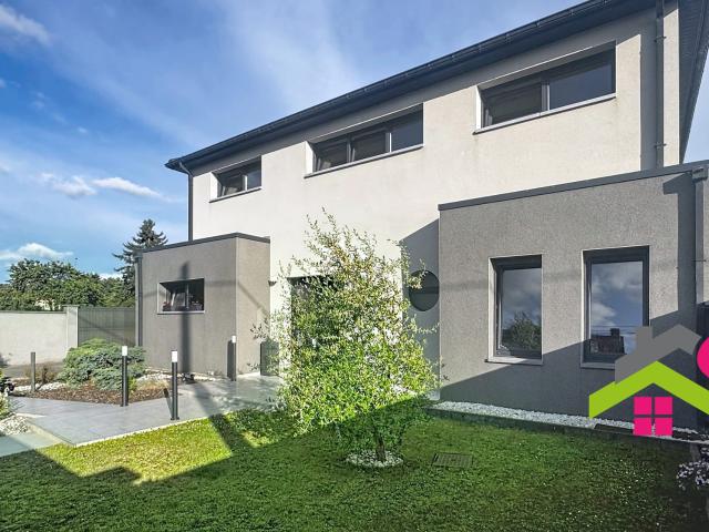 Maison 7 pièces 240 m²