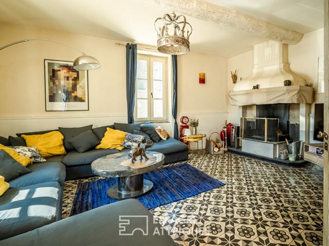 Maison 7 pièces 240 m²