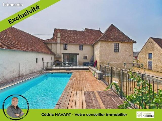 Maison 7 pièces 240 m²