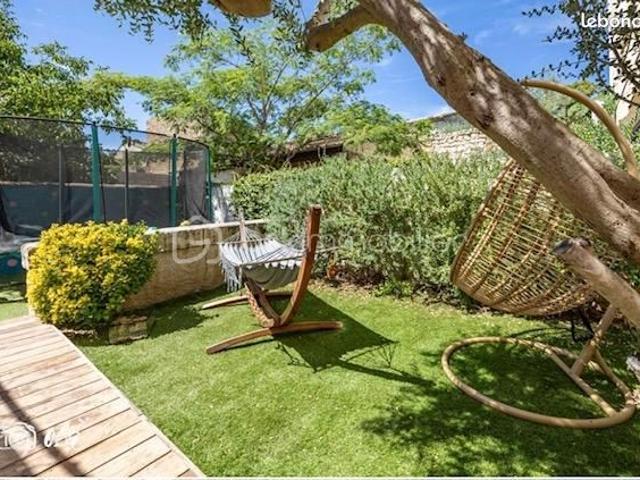 Maison 7 pièces 240 m²