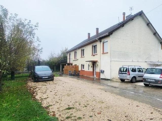 Maison 7 pièces 240 m²