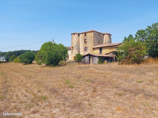 Maison 7 pièces 240 m²