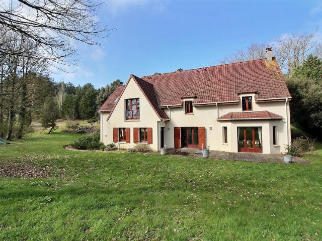Maison 7 pièces 240 m²