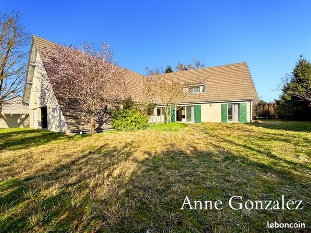 Maison 7 pièces 240 m²