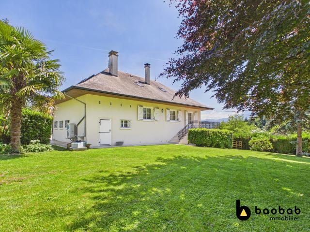 Maison 7 pièces 240 m²