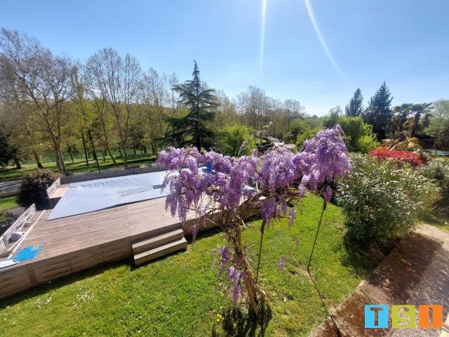 Maison 7 pièces 240 m²