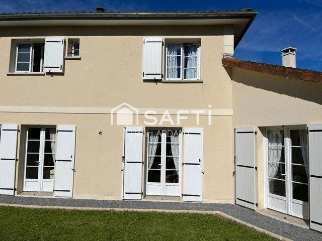 Maison 7 pièces 240 m²