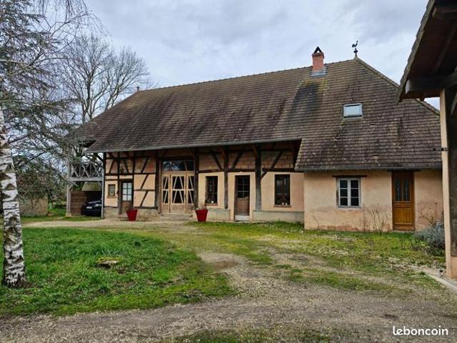 Maison 7 pièces 240 m²