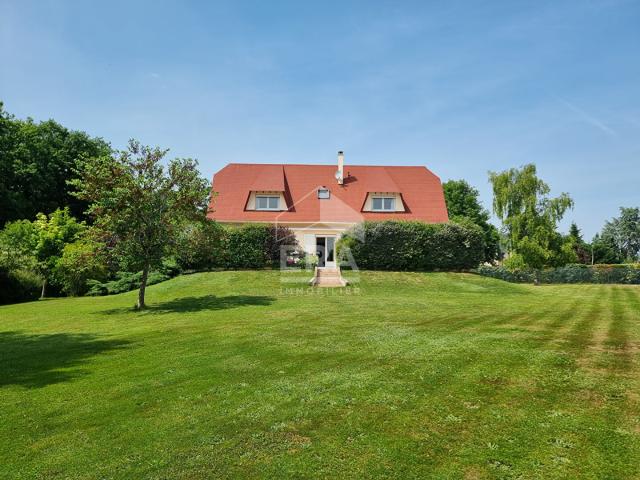 Maison 7 pièces 240 m²