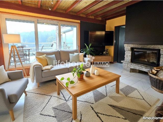 Maison 7 pièces 240 m²