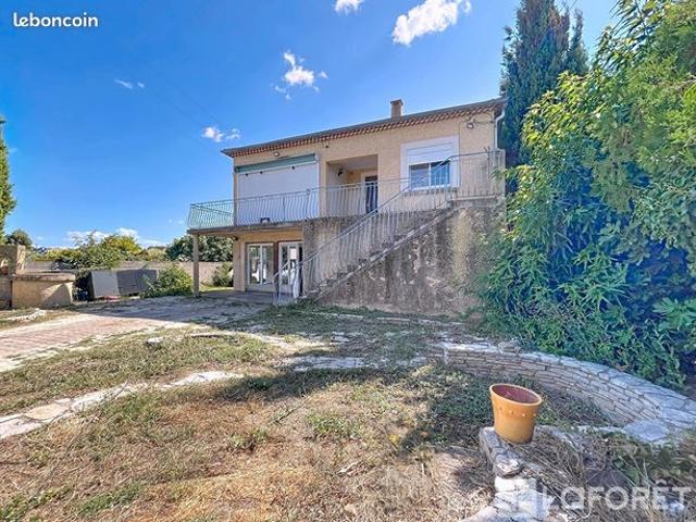 Maison 7 pièces 240 m²