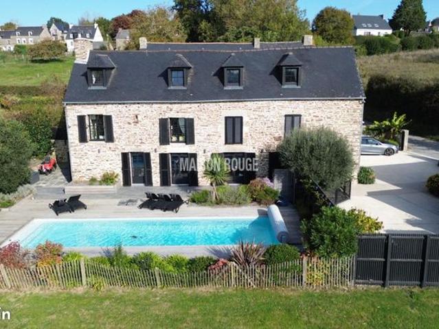 Maison 7 pièces 240 m²