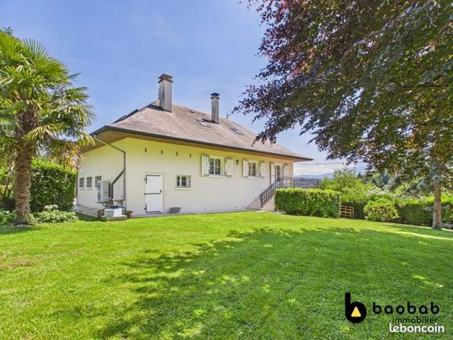 Maison 7 pièces 240 m²