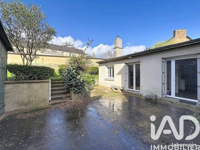 Maison 7 pièces 240 m²