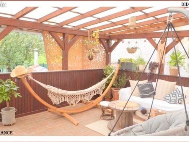 Maison 7 pièces 241 m²