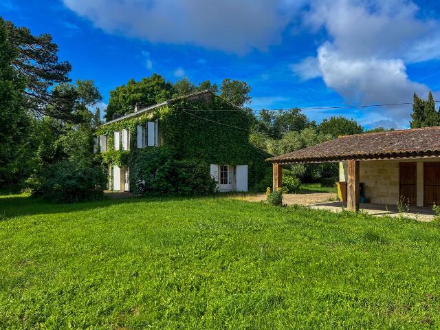 Maison 7 pièces 241 m²