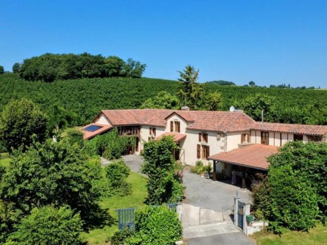 Maison 7 pièces 242 m²